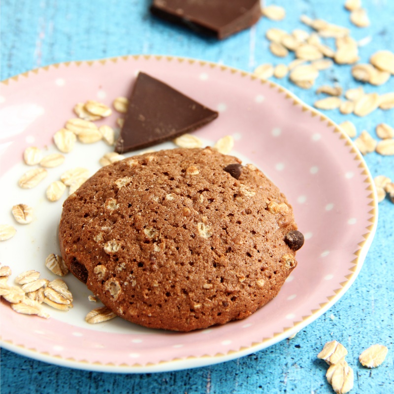 Cookie Hyperproteine Chocolat Avec Eclats De Noisettes Pour Regime Minceur