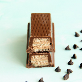 Tableta proteica crujiente Choco Break rellena de chocolate