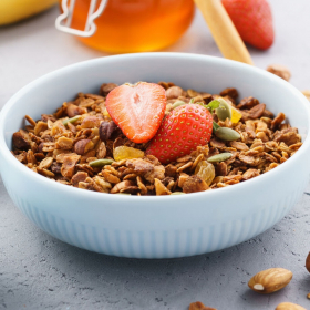 Granola mit 3 Kernen Brauner Lein, Sonnenblumen, Kürbis SG